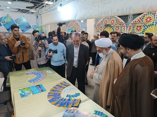 شانزدهمین نمایشگاه بین‌المللی قرآن کریم در مشهد آغاز به کار کرد + فیلم