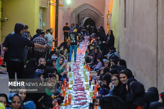 ایران زیباست | شهر جهانی به وقت افطار