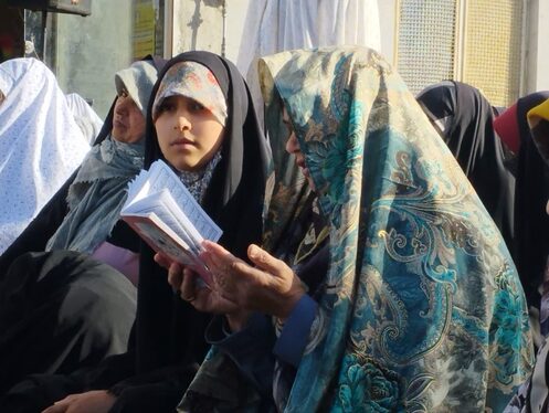 اقامه نماز عید سعید فطر در محله پورسینا مشهد + تصاویر