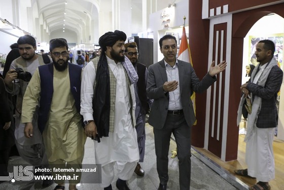 دیپلمات‌های طالبان در نمایشگاه کتاب تهران + عکس