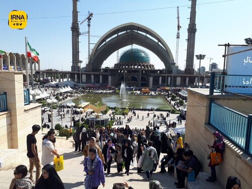 شلوغ‌ترین روز نمایشگاه کتاب تهران + تصاویر (۲۶ اردیبهشت ۱۴۰۲)