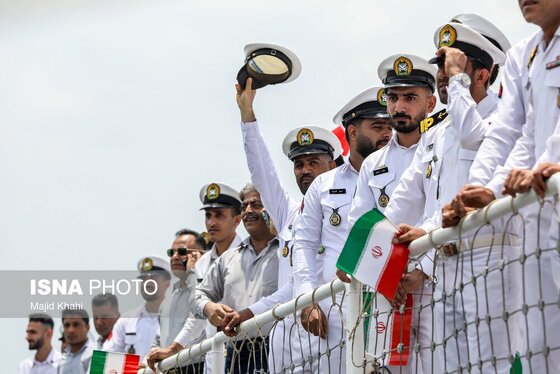ایران زیباست | استقبال از ناوگروه ۸۶ نیروی دریایی