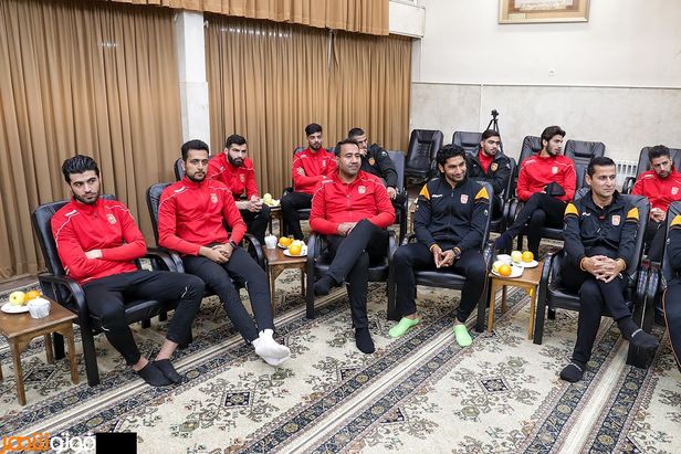 تجلیل آیت الله علم الهدی از بازیکنان تیم فوتبال شهرخودرو‎