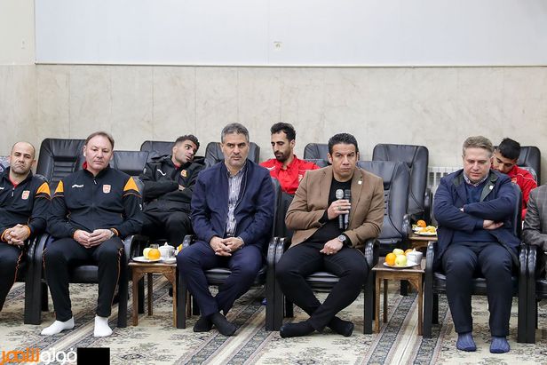 تجلیل آیت الله علم الهدی از بازیکنان تیم فوتبال شهرخودرو‎