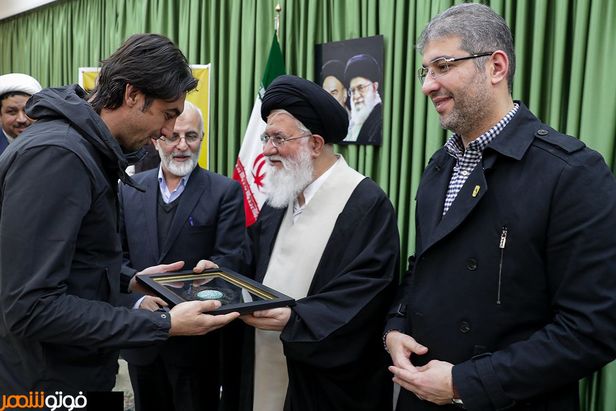 تجلیل آیت الله علم الهدی از بازیکنان تیم فوتبال شهرخودرو‎