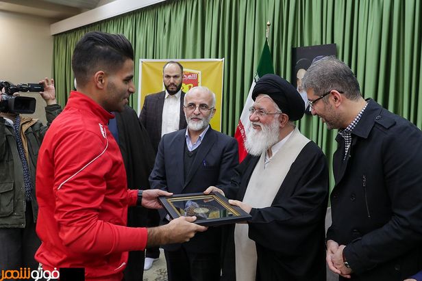 تجلیل آیت الله علم الهدی از بازیکنان تیم فوتبال شهرخودرو‎