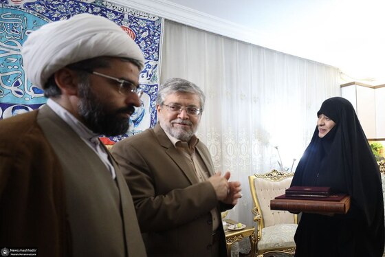 شهردار مشهد مقدس با خانواده شهید امنیت، دانیال رضازاده دیدار کرد + تصاویر