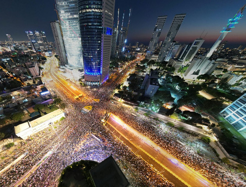 اعتراض صدهزارنفری علیه نتانیاهو در تل آویو (۳ تیر ۱۴۰۲) + فیلم و تصاویر