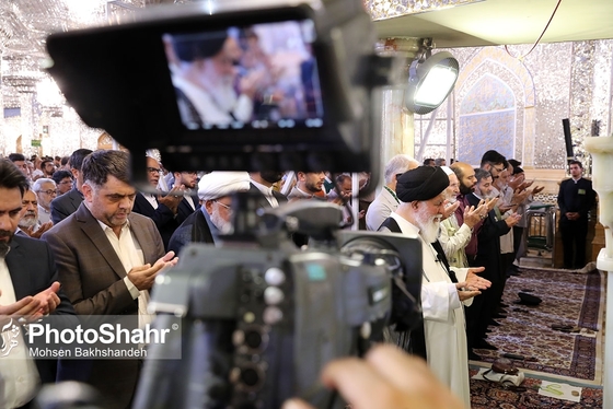 اقامه نماز عید قربان در حرم مطهر رضوی | آیت الله علم الهدی: روز عید قربان، روز قربانی کردن هوای نفس است + فیلم و تصاویر