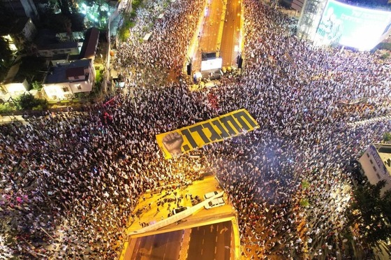 تظاهرات علیه نتانیاهو به هفته بیست و ششم رسید + فیلم و تصاویر