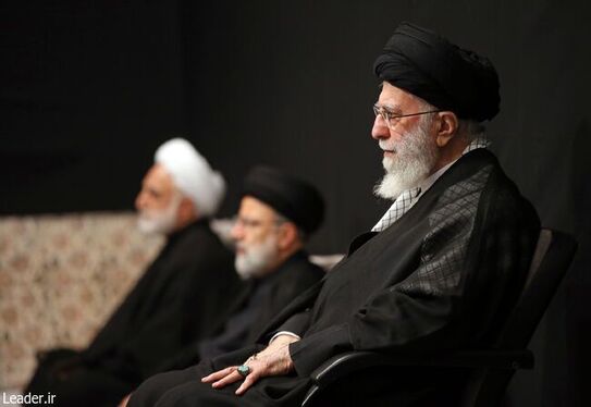 مراسم شام غریبان عاشورای حسینی با حضور رهبر معظم انقلاب+ تصاویر