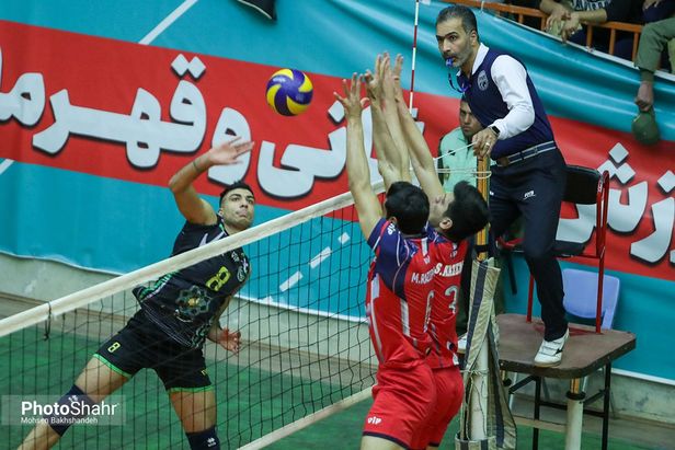 پیام به بی‌تجربگی خود باخت