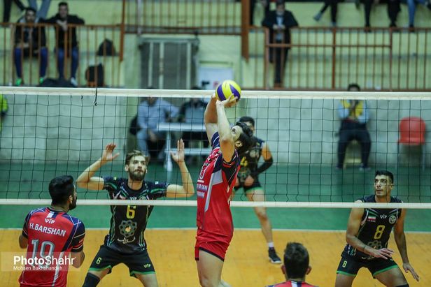 پیام به بی‌تجربگی خود باخت