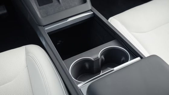 تصاویری از تسلا مدل ۳ جدید ۲۰۲۴