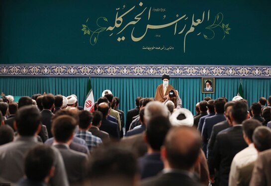 رهبر معظم انقلاب: اگر جنایت رژیم صهیونیستی ادامه پیدا کند کسی نمی‌تواند جلوی مسلمانان و نیرو‌های مقاومت را بگیرد + فیلم و تصاویر