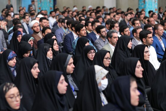 رهبر معظم انقلاب: اگر جنایت رژیم صهیونیستی ادامه پیدا کند کسی نمی‌تواند جلوی مسلمانان و نیرو‌های مقاومت را بگیرد + فیلم و تصاویر