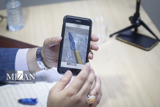 اولین تصاویر از متهمان پرونده قتل داریوش مهرجویی در جلسات بازپرسی + عکس سلاح سرد قاتلان