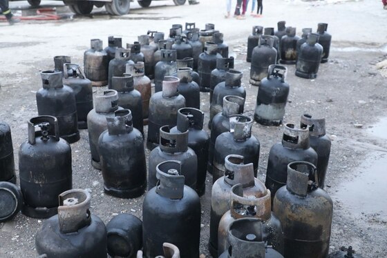 مهار حریق مهیب مغازه پیک نیک پرکنی در بولوار توس مشهد + تصاویر