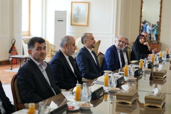 ملابرادر به دیدار امیرعبداللهیان رفت + عکس