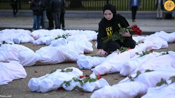 نمایش ده‌ها جسد مقابل کاخ سفید + تصاویر