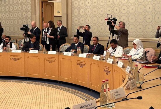 احمد مسعود برای حضور در نشست مخالفان طالبان به مسکو رفت + عکس