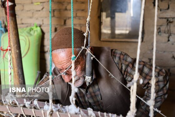ایران زیباست | خورجین‌بافی؛ هنر دستان اهالی کویر