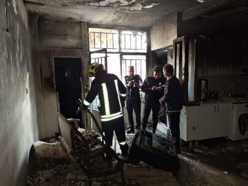 مهار آتش سوزی یک منزل مسکونی در مشهد + عکس (۱۲ دی ۱۴۰۲)