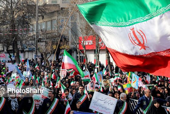 گزارش تصویری (۱) | راهپیمایی ۲۲ بهمن در مشهد