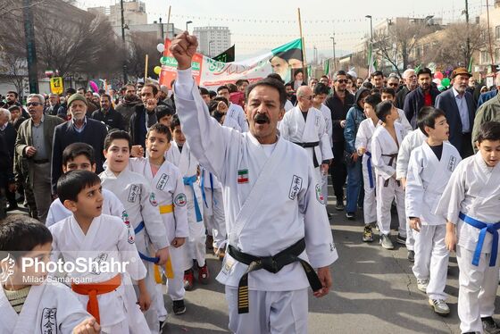 گزارش تصویری (۲) | راهپیمایی روز ۲۲ بهمن در مشهد
