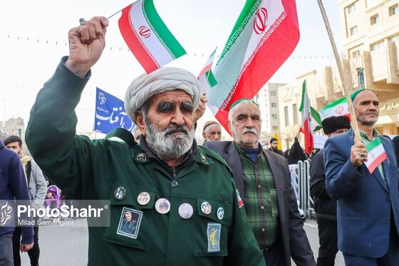 گزارش تصویری (۲) | راهپیمایی روز ۲۲ بهمن در مشهد