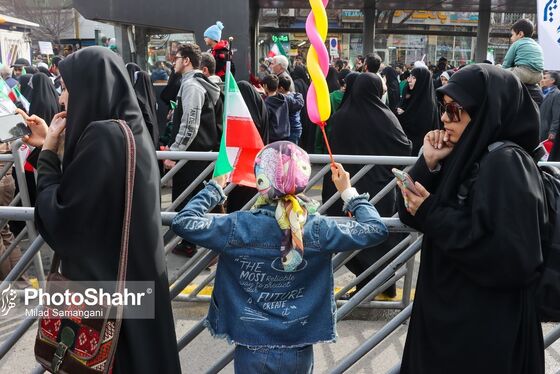 گزارش تصویری (۲) | راهپیمایی روز ۲۲ بهمن در مشهد