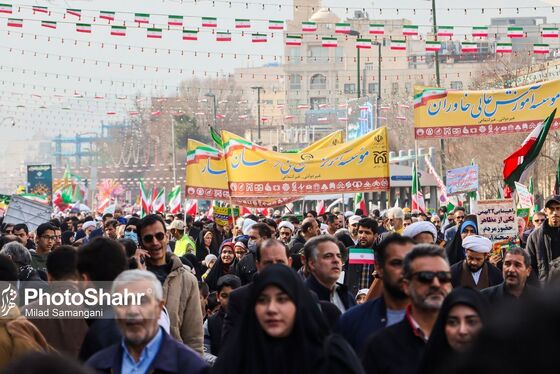 گزارش تصویری (۲) | راهپیمایی روز ۲۲ بهمن در مشهد