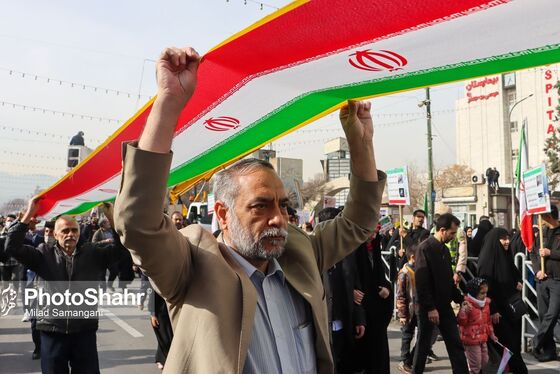 گزارش تصویری (۲) | راهپیمایی روز ۲۲ بهمن در مشهد