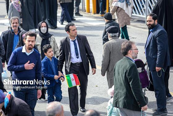 گزارش تصویری (۳) | راهپیمایی روز ۲۲ بهمن در مشهد