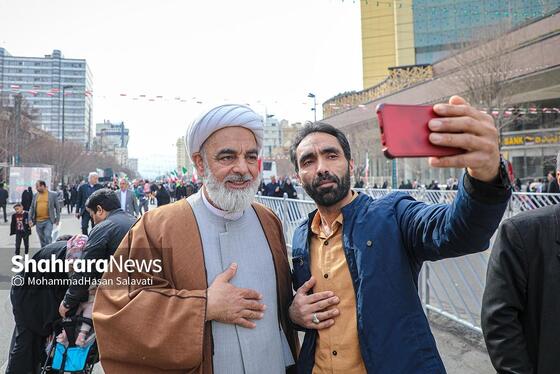 گزارش تصویری (۳) | راهپیمایی روز ۲۲ بهمن در مشهد