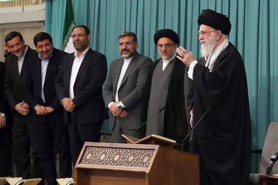 رهبر انقلاب: آزادگان غیر مسلمان جهان هم عزادار مردم مظلوم غزه هستند + فیلم