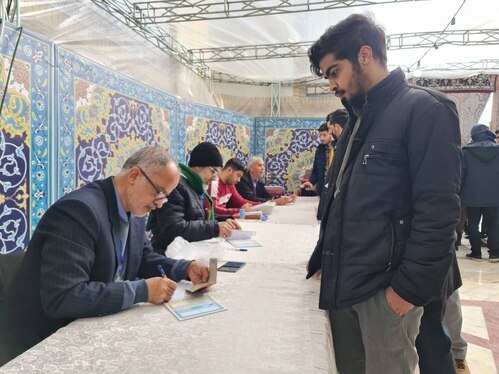 گزارش لحظه‌به‌لحظه انتخابات مجلس خبرگان رهبری و مجلس شورای اسلامی در مشهد و خراسان رضوی + فیلم و عکس