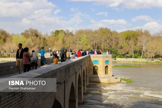 نوروزگردی | اصفهان سی و سه پل