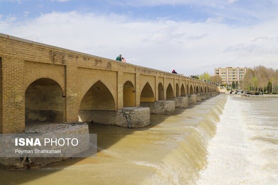 نوروزگردی | اصفهان سی و سه پل