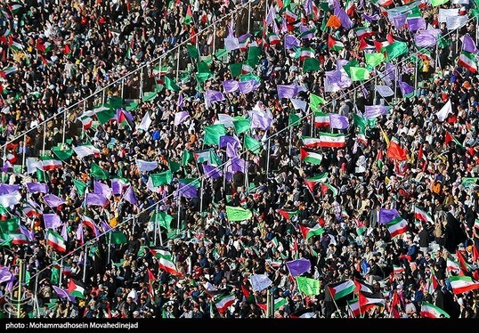 عکس | محفل امام‌حسنی‌ها در ورزشگاه آزادی