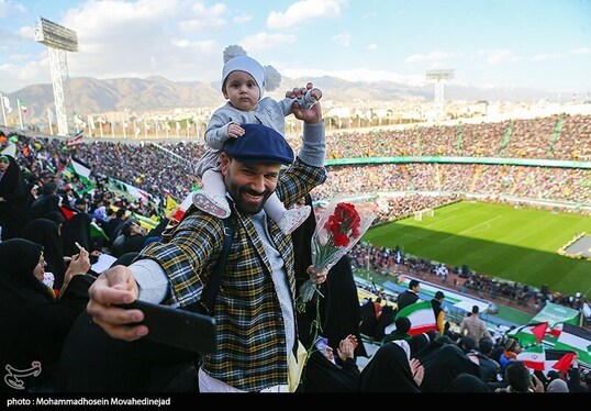 عکس | محفل امام‌حسنی‌ها در ورزشگاه آزادی