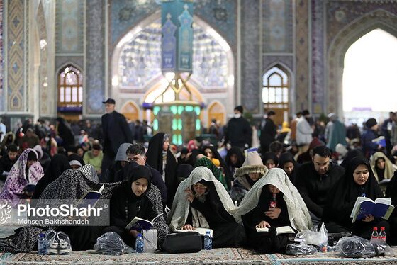 عکس| مراسم احیاء شب نوزدهم ماه رمضان در حرم مطهر رضوی (۱۱ فروردین ۱۴۰۳)