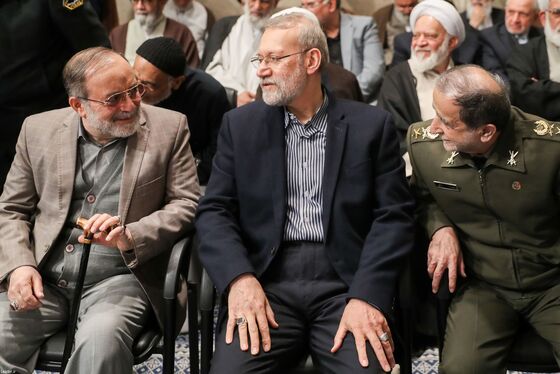 رهبر معظم انقلاب: رژیم صهیونیستی، سیلی اقدام در سوریه را خواهد خورد | فعالیت‌های وسیع زیر ساختی بخش شیرین اقتصاد است + فیلم و تصاویر