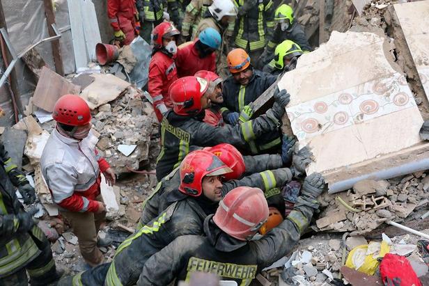 انفجار و تخریب یک ساختمان مسکونی در مشهد/یک کشته و دو مجروح