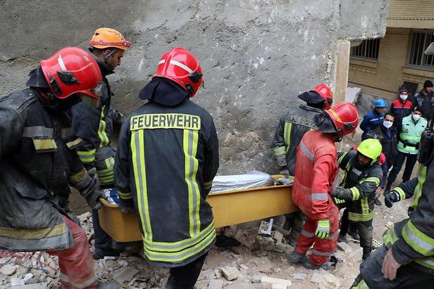 انفجار و تخریب یک ساختمان مسکونی در مشهد/یک کشته و دو مجروح