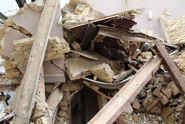 انفجار و تخریب یک ساختمان مسکونی در مشهد/یک کشته و دو مجروح