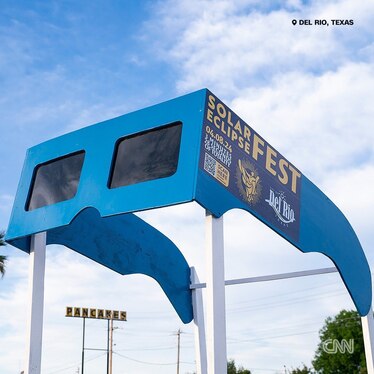 تصاویری متفاوت از خورشیدگرفتگی در آمریکا + جزئیات (۲۱ فروردین ۱۴۰۳)