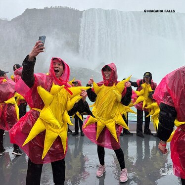 تصاویری متفاوت از خورشیدگرفتگی در آمریکا + جزئیات (۲۱ فروردین ۱۴۰۳)