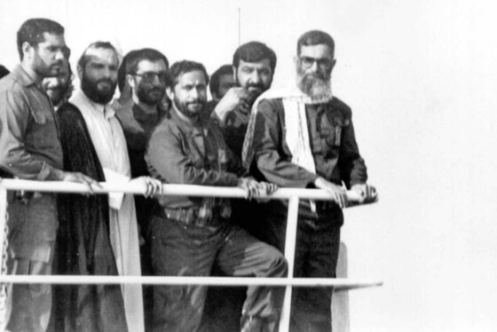 تصاویری از حضور آیت‌الله خامنه‌ای در مانور «شهادت» در خلیج‌فارس (سال ۱۳۶۶)