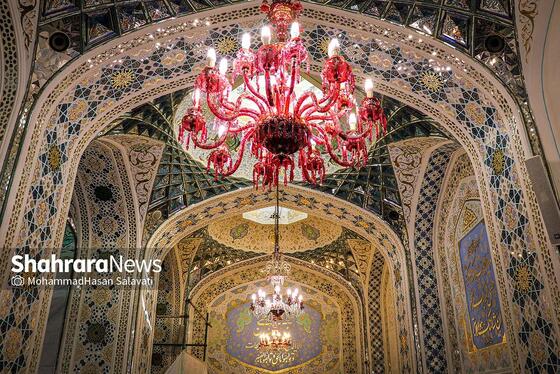 اداره روشنایی | تصاویری از تعمیر و نگهداری لوسترهای حرم مطهر رضوی